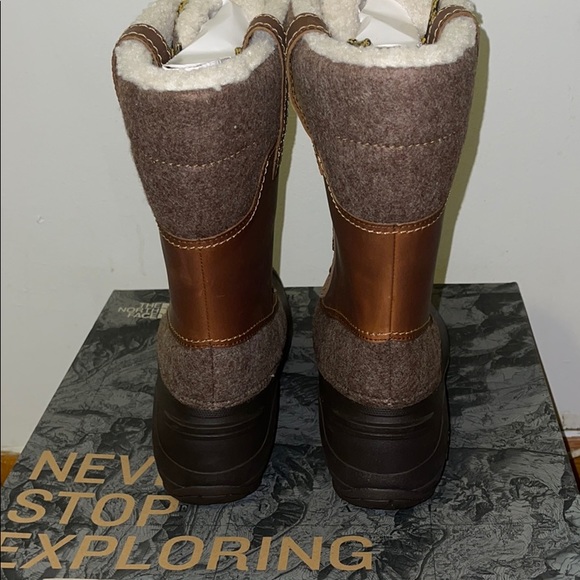 Women North Face boots - Picture 6 of 6